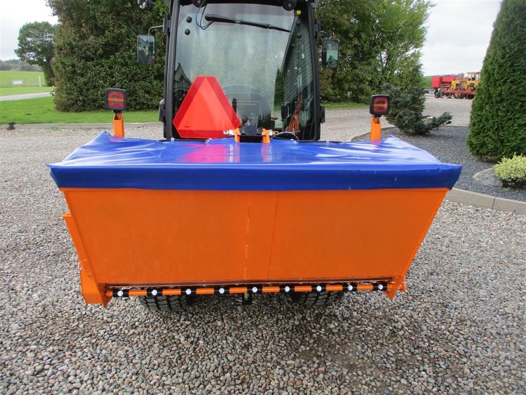 Geräteträger za tip Solis H26 HST SNOW EDITION med frontlift, front PTO, Vario SHL150 sneplov og SSP140 saltudlægger, Gebrauchtmaschine u Lintrup (Slika 9)