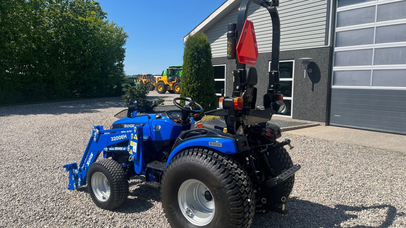 Geräteträger del tipo Solis H26 HST Turfdæk og Frontlæsser, Gebrauchtmaschine In Lintrup (Immagine 3)