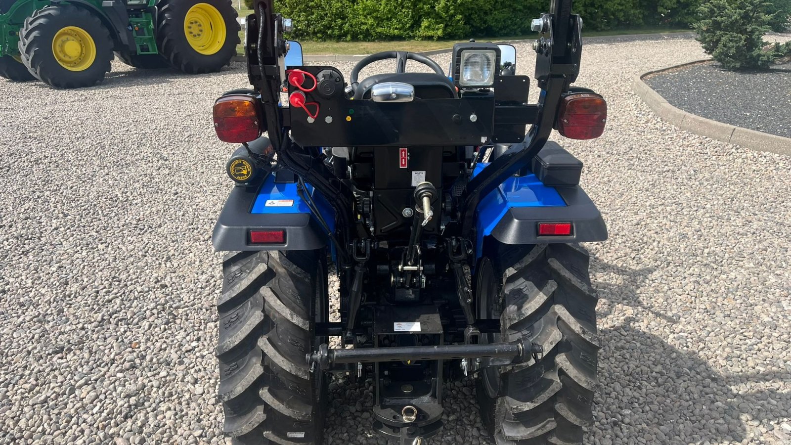 Geräteträger типа Solis S26 6+2 gearmaskine med Fuldhydraulisk frontlæsser, Gebrauchtmaschine в Lintrup (Фотография 5)