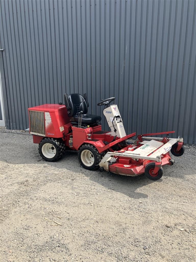 Geräteträger des Typs Sonstige 3200 D 4wd, Gebrauchtmaschine in Glamsbjerg (Bild 4)