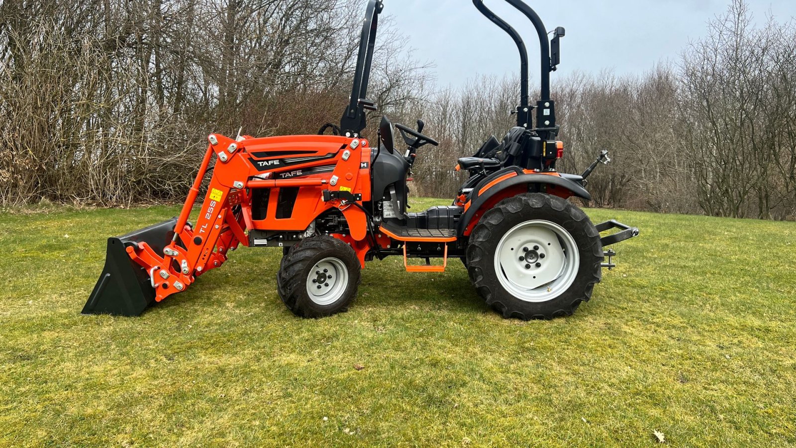 Geräteträger vrste Sonstige 6028 Med Frontlæsser, Gebrauchtmaschine v Herning (Slika 2)