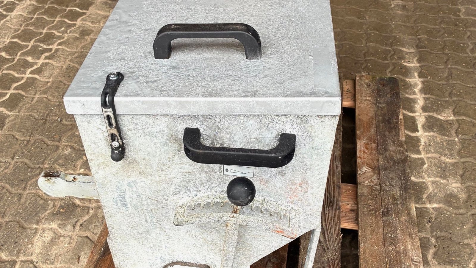 Geräteträger tipa Stiga Saltudlægger, Gebrauchtmaschine u Tinglev (Slika 6)