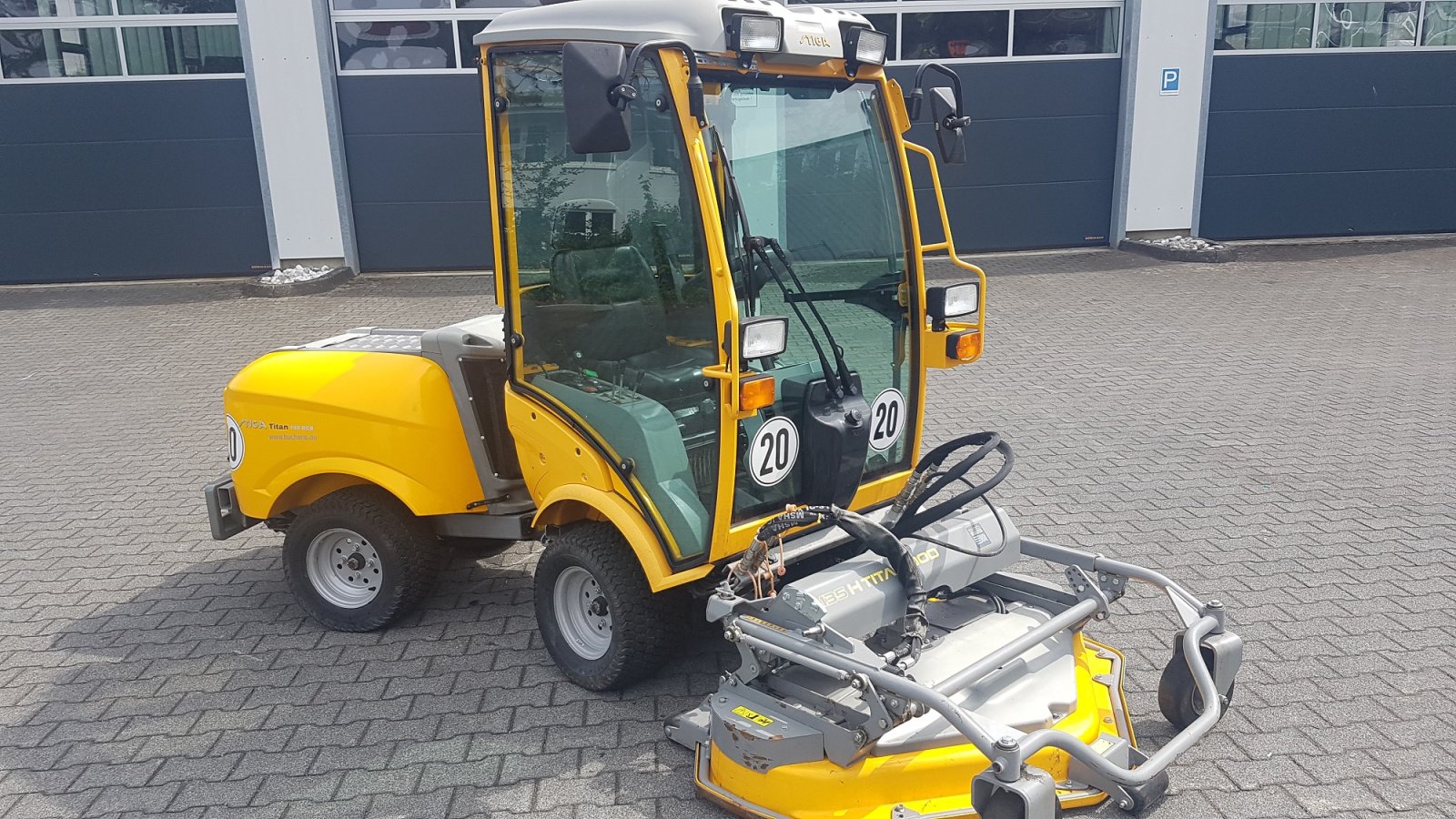 Geräteträger tip Stiga Titan 740 DCR, Gebrauchtmaschine in Olpe (Poză 3)