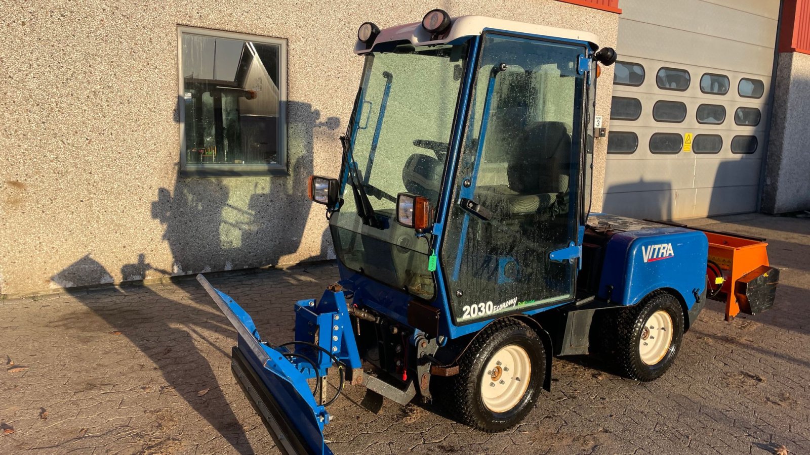 Geräteträger типа Vitra 2030 2030 Dual Economy - Ring for pris, Gebrauchtmaschine в Helsinge (Фотография 3)