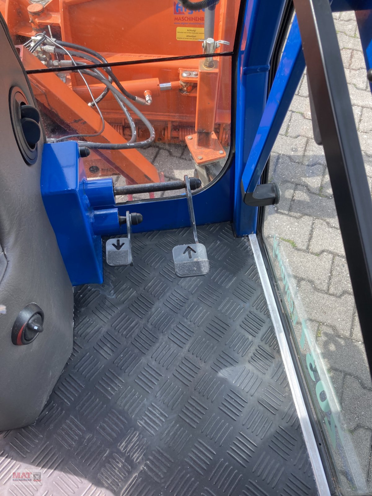 Geräteträger des Typs Vitra 2037 Economy, Gebrauchtmaschine in Waldkraiburg (Bild 12)