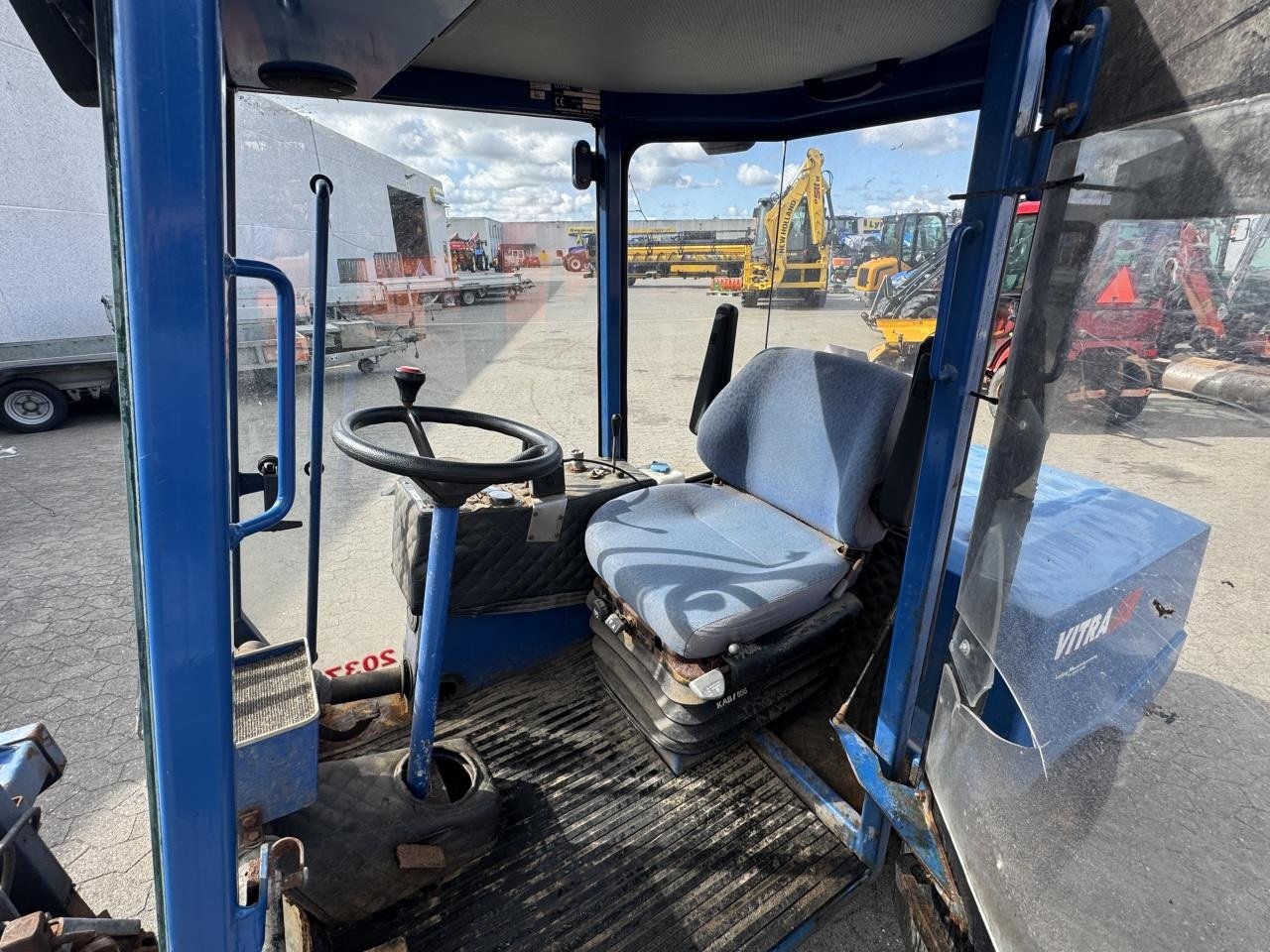 Geräteträger des Typs Vitra 2037, Gebrauchtmaschine in Hadsten (Bild 5)