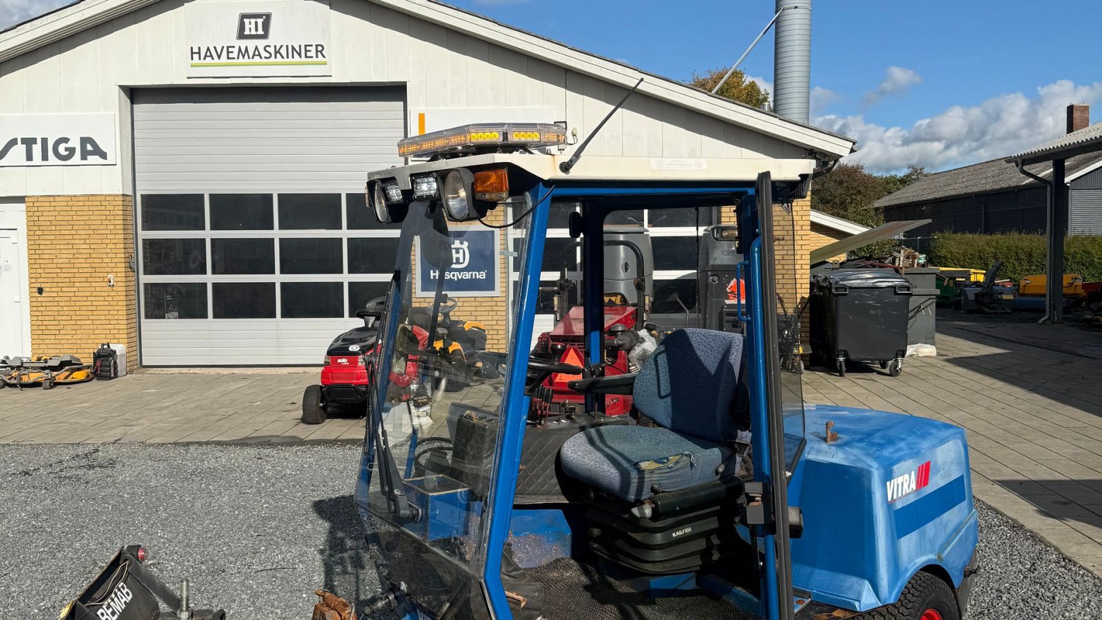 Geräteträger des Typs Vitra 2037, Gebrauchtmaschine in Brørup (Bild 1)