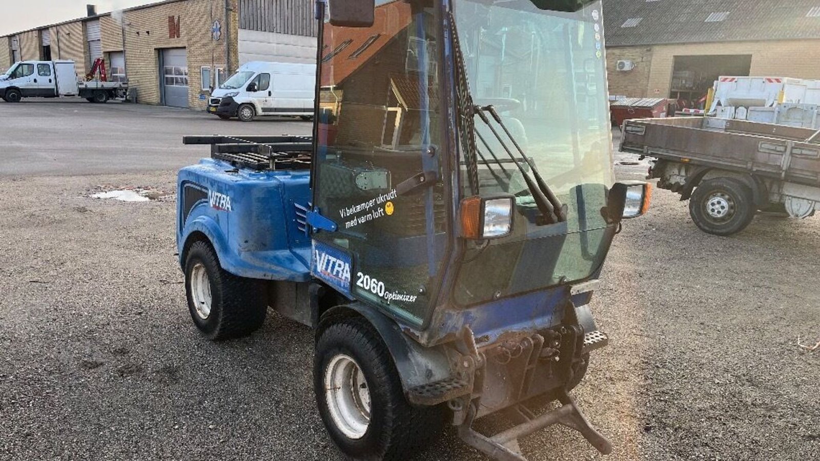 Geräteträger типа Vitra 2060, Gebrauchtmaschine в Rødovre (Фотография 2)