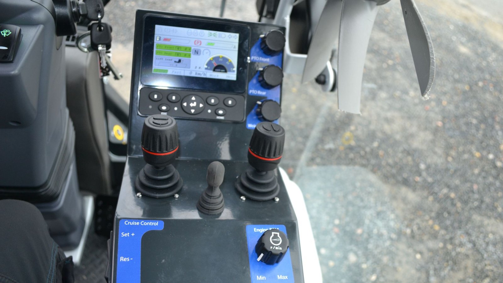 Geräteträger типа Vitra C3.75, Gebrauchtmaschine в Glamsbjerg (Фотография 14)