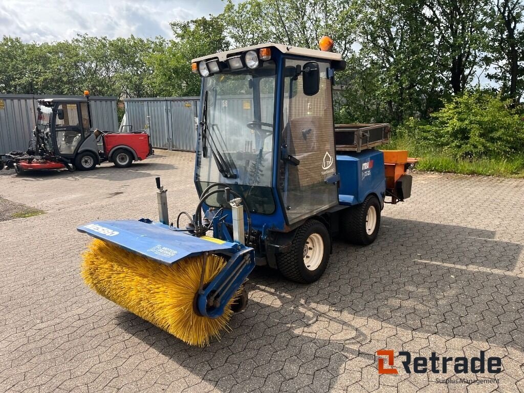 Geräteträger des Typs Vitra CITY 2000 Multimaskine, Gebrauchtmaschine in Rødovre (Bild 1)