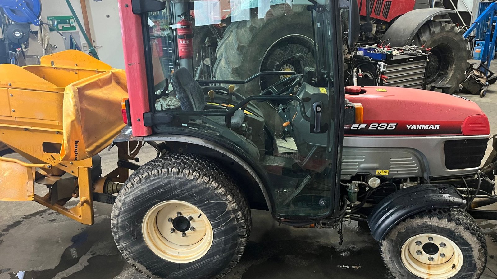 Geräteträger des Typs Yanmar EF 235, Gebrauchtmaschine in Ringsted (Bild 1)