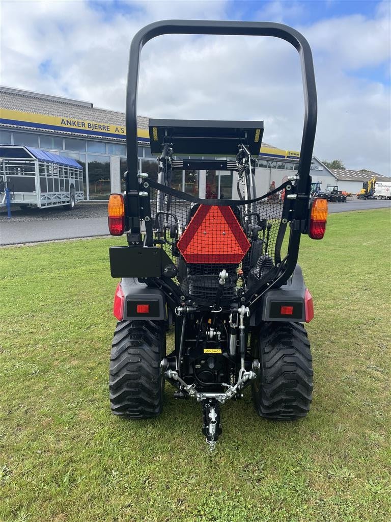 Geräteträger Türe ait Yanmar SA 221 4WD Inkl. Frontlæsser og skovl, Gebrauchtmaschine içinde Holstebro (resim 4)