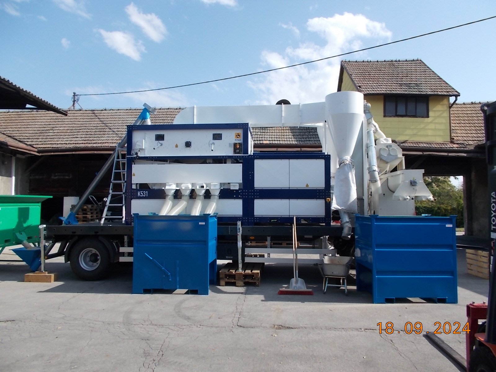 Getreidereinigung des Typs Petkus Saatgutreiniger Typ K531 und K541, Neumaschine in Niederfellabrunn (Bild 5)