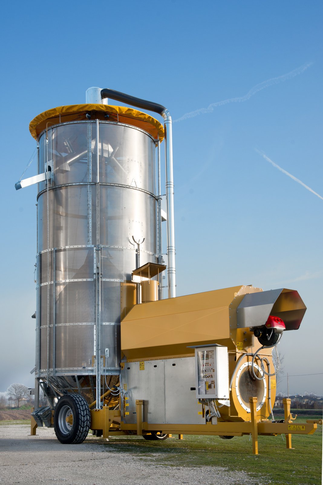 Getreidetrocknung des Typs Mecmar SSI 28, Neumaschine in Ravenstein  (Bild 1)