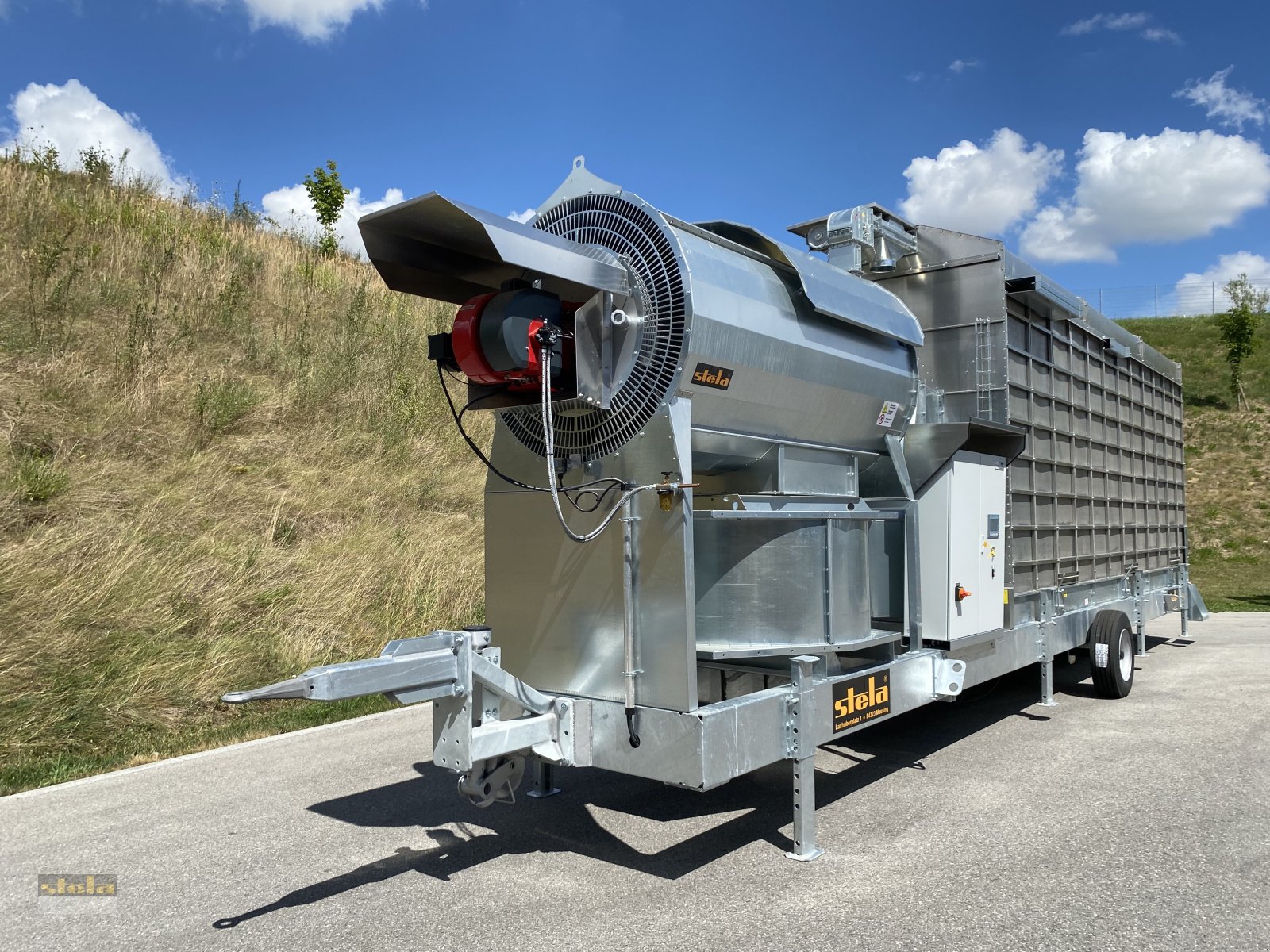 Getreidetrocknung des Typs Stela MUF 70, Neumaschine in Massing (Bild 2)