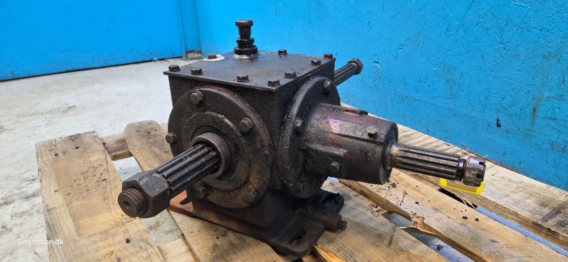 Getriebe & Getriebeteile del tipo Case 1680, Gebrauchtmaschine In Hemmet (Immagine 3)