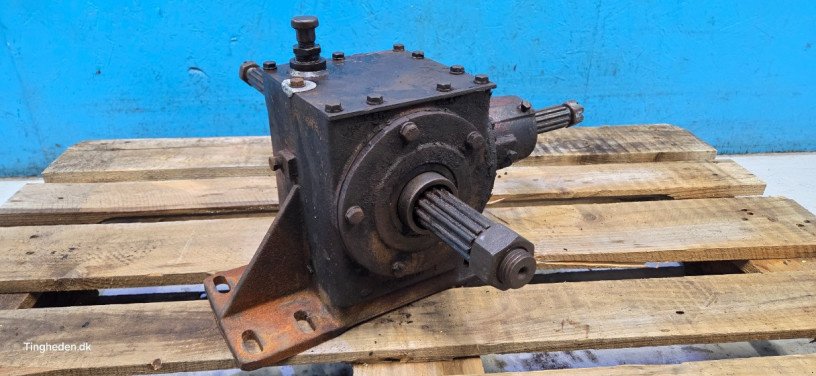 Getriebe & Getriebeteile del tipo Case 1680, Gebrauchtmaschine In Hemmet (Immagine 2)