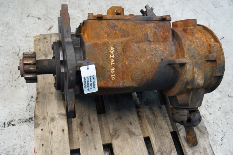 Getriebe & Getriebeteile от тип Case Axial 9010, Gebrauchtmaschine в Hemmet (Снимка 8)