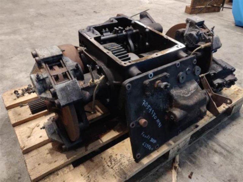 Getriebe & Getriebeteile от тип Fendt 6335C, Gebrauchtmaschine в Hemmet (Снимка 6)