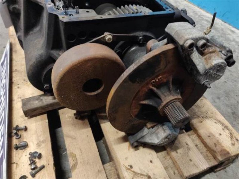 Getriebe & Getriebeteile от тип Fendt 6335C, Gebrauchtmaschine в Hemmet (Снимка 5)