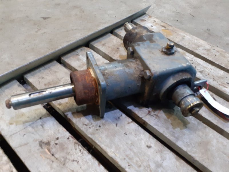 Getriebe & Getriebeteile от тип Fendt 8350, Gebrauchtmaschine в Hemmet (Снимка 4)