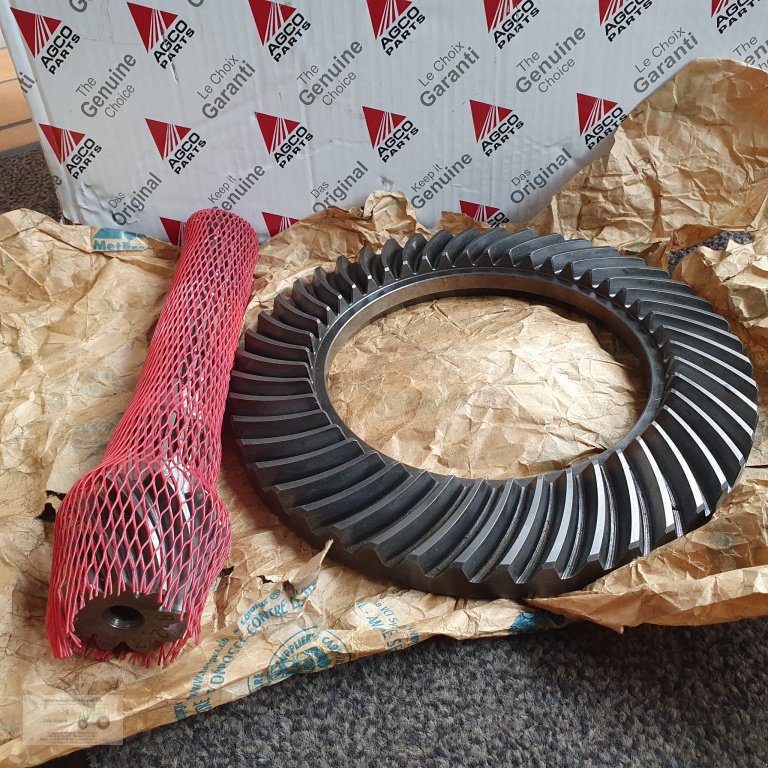 Getriebe & Getriebeteile del tipo Fendt Hauptwelle/Tellerradsatz, Neumaschine In Bühlerzell (Immagine 1)