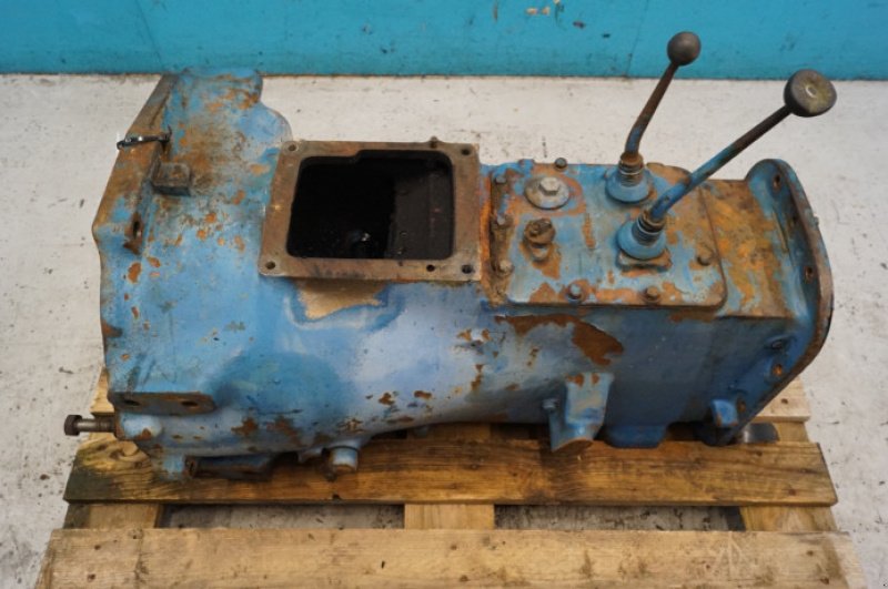 Getriebe & Getriebeteile от тип Ford 4000, Gebrauchtmaschine в Hemmet (Снимка 2)