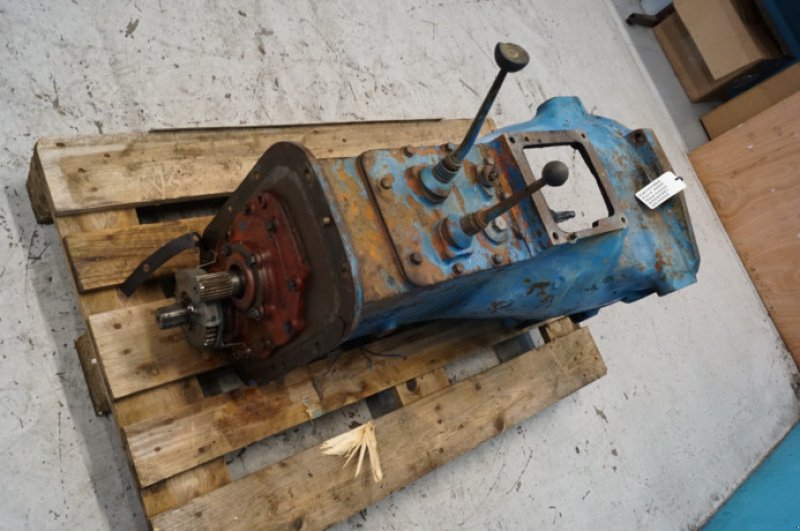 Getriebe & Getriebeteile от тип Ford 4000, Gebrauchtmaschine в Hemmet (Снимка 11)