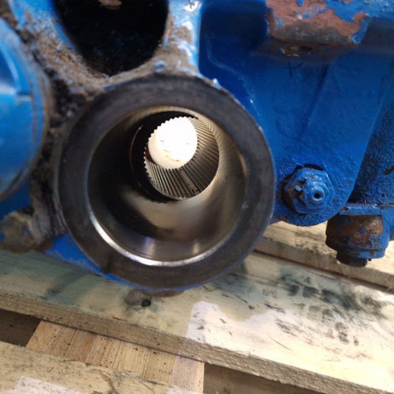 Getriebe & Getriebeteile des Typs Ford 6640, Gebrauchtmaschine in Hemmet (Bild 17)