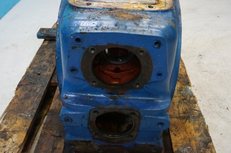 Getriebe & Getriebeteile des Typs Ford 6640, Gebrauchtmaschine in Hemmet (Bild 8)