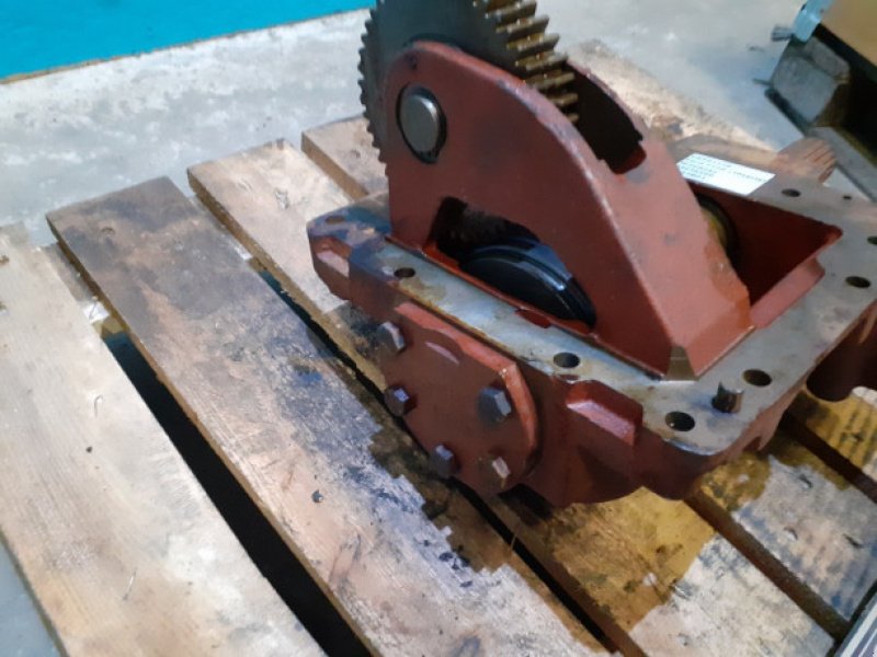 Getriebe & Getriebeteile des Typs Ford 7710, Gebrauchtmaschine in Hemmet (Bild 3)