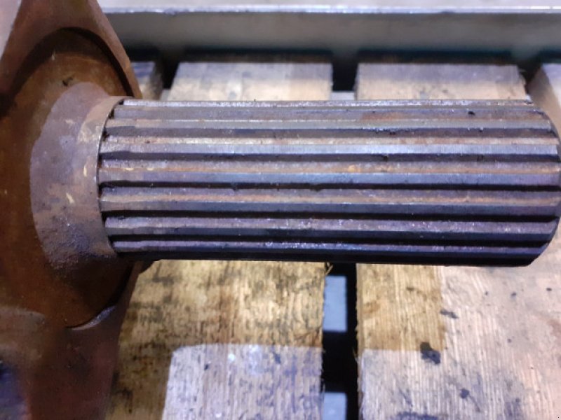 Getriebe & Getriebeteile des Typs Ford 7710, Gebrauchtmaschine in Hemmet (Bild 6)