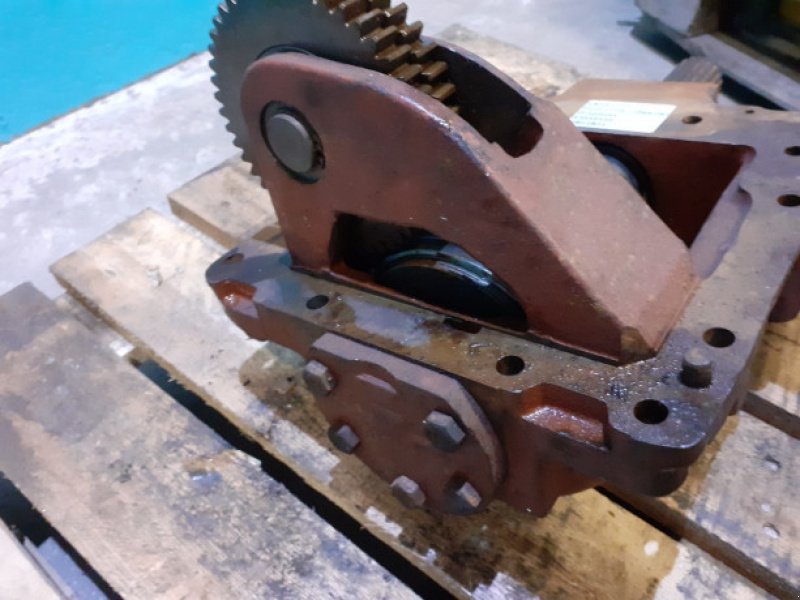 Getriebe & Getriebeteile des Typs Ford 7710, Gebrauchtmaschine in Hemmet (Bild 2)