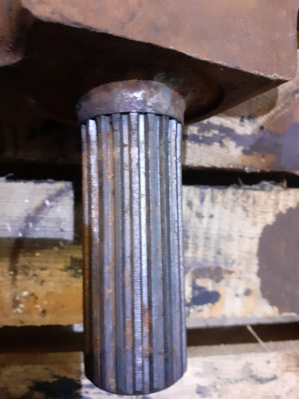 Getriebe & Getriebeteile des Typs Ford 7710, Gebrauchtmaschine in Hemmet (Bild 6)