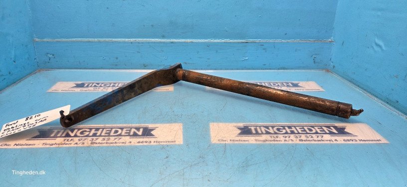 Getriebe & Getriebeteile des Typs Ford 8210, Gebrauchtmaschine in Hemmet (Bild 2)