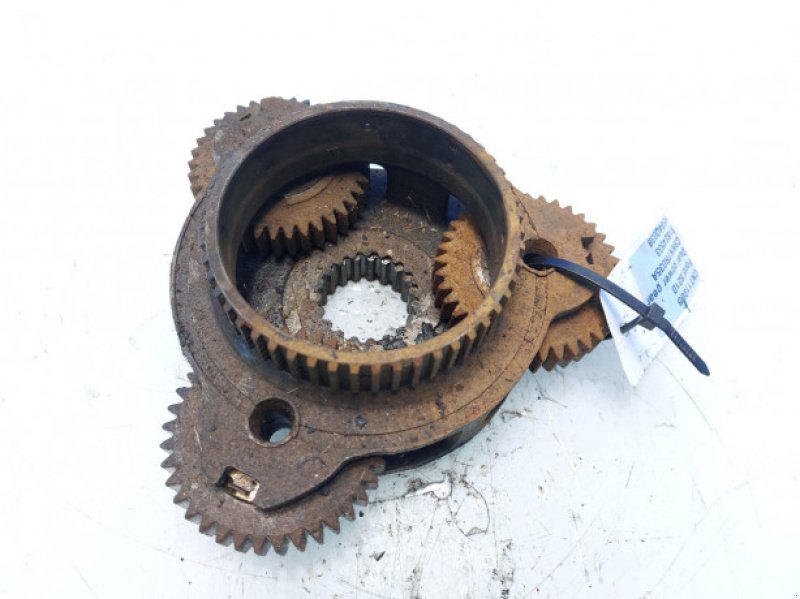 Getriebe & Getriebeteile des Typs Ford 8210, Gebrauchtmaschine in Hemmet (Bild 5)