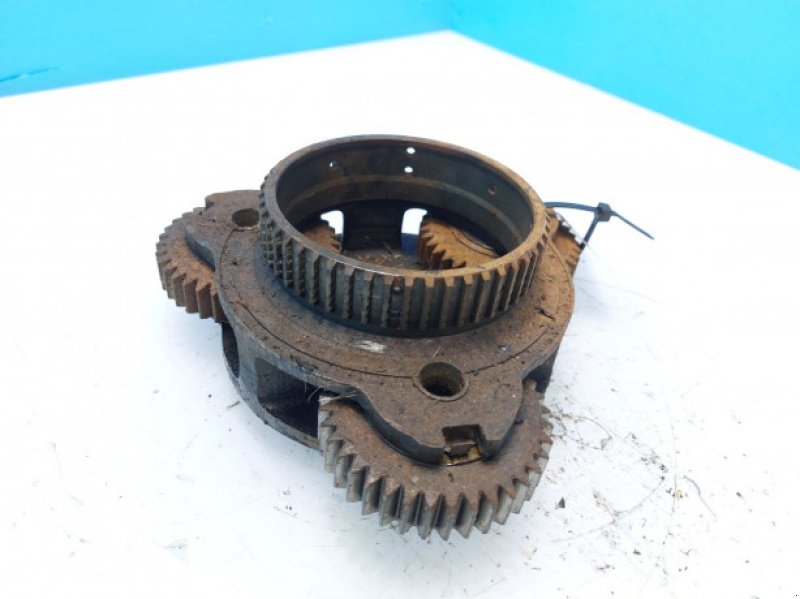 Getriebe & Getriebeteile des Typs Ford 8210, Gebrauchtmaschine in Hemmet (Bild 10)