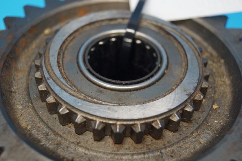 Getriebe & Getriebeteile des Typs Ford 8210, Gebrauchtmaschine in Hemmet (Bild 3)