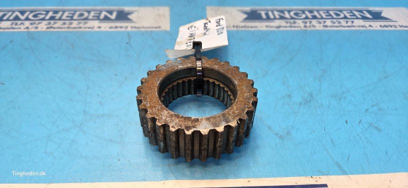 Getriebe & Getriebeteile za tip Ford 8210, Gebrauchtmaschine u Hemmet (Slika 2)