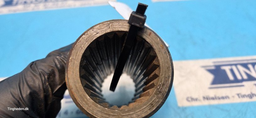 Getriebe & Getriebeteile za tip Ford 8210, Gebrauchtmaschine u Hemmet (Slika 7)