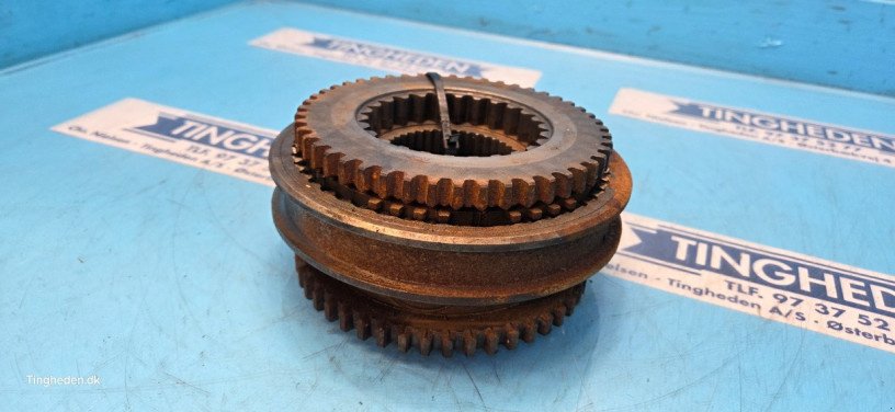 Getriebe & Getriebeteile za tip Ford 8210, Gebrauchtmaschine u Hemmet (Slika 9)