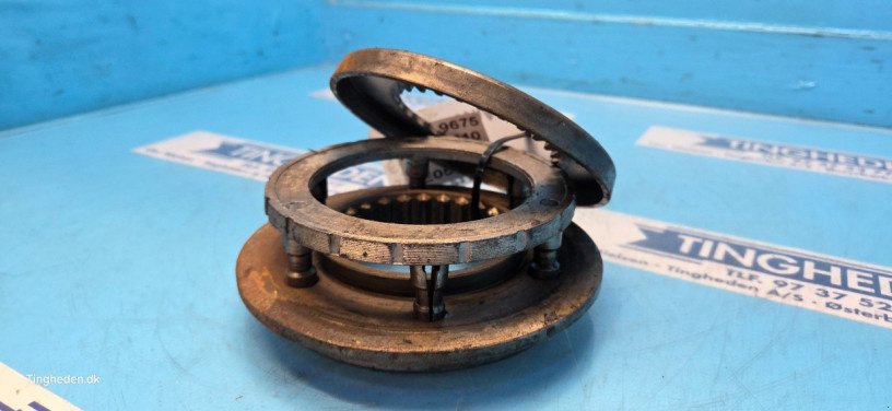 Getriebe & Getriebeteile za tip Ford 8210, Gebrauchtmaschine u Hemmet (Slika 7)