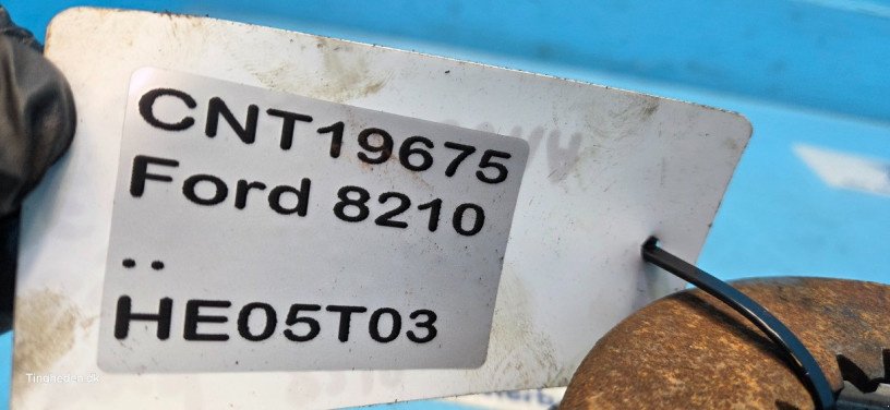 Getriebe & Getriebeteile za tip Ford 8210, Gebrauchtmaschine u Hemmet (Slika 13)