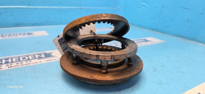 Getriebe & Getriebeteile za tip Ford 8210, Gebrauchtmaschine u Hemmet (Slika 5)