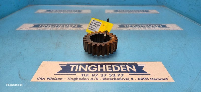 Getriebe & Getriebeteile des Typs Ford 8260, Gebrauchtmaschine in Hemmet (Bild 1)