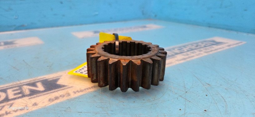 Getriebe & Getriebeteile des Typs Ford 8260, Gebrauchtmaschine in Hemmet (Bild 4)