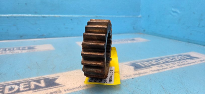 Getriebe & Getriebeteile des Typs Ford 8260, Gebrauchtmaschine in Hemmet (Bild 8)