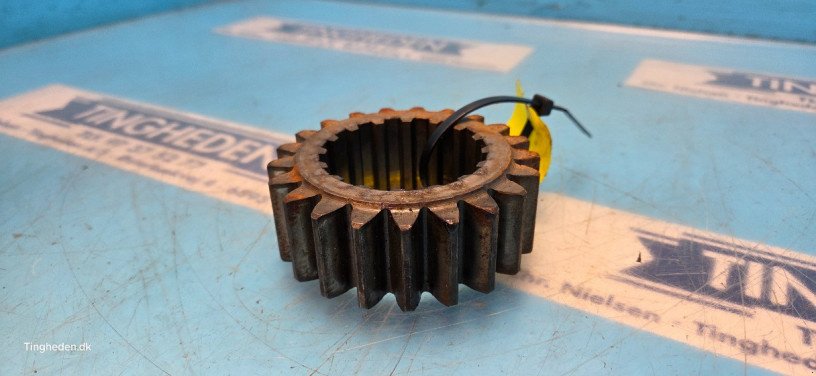 Getriebe & Getriebeteile des Typs Ford 8260, Gebrauchtmaschine in Hemmet (Bild 5)