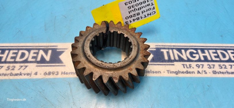 Getriebe & Getriebeteile des Typs Ford 8260, Gebrauchtmaschine in Hemmet (Bild 3)