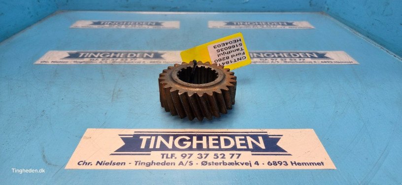 Getriebe & Getriebeteile des Typs Ford 8260, Gebrauchtmaschine in Hemmet (Bild 1)